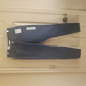 Levi's totally shaping skinny jeans